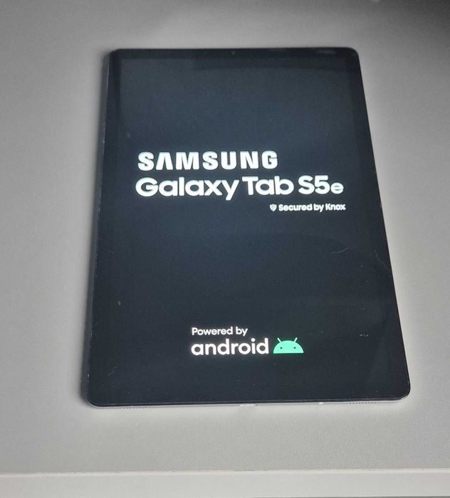 Tablet Samsung Galaxy Tab S5e 64GB LTE srebrny stan idealny