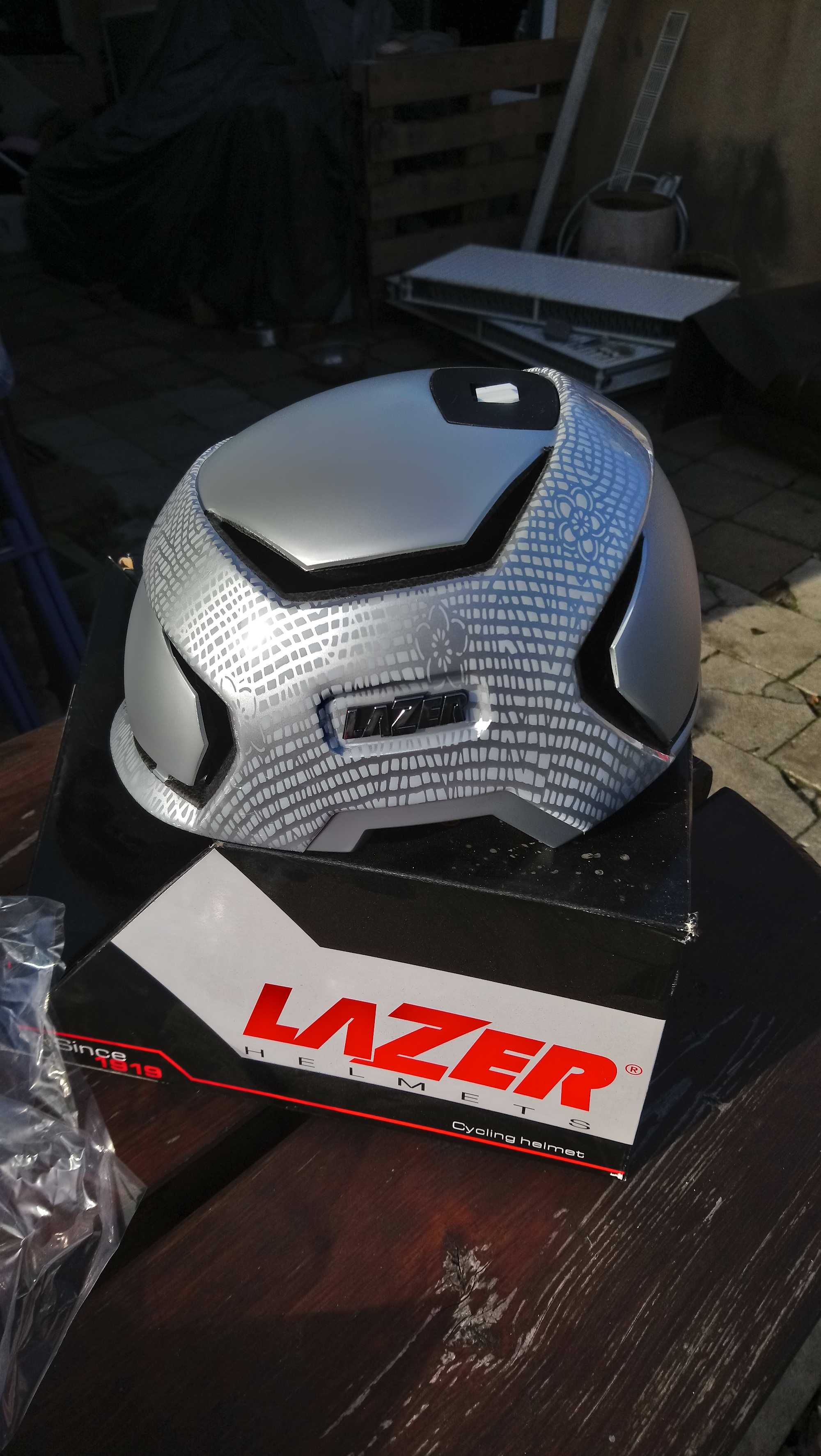 Nowy kask rowerowy LAZER Helmets dwa kolory, rozm, XS-M