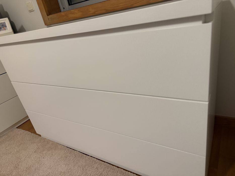 Conjunto de quarto JOM – 2 cómodas + 2 mesinhas de cabeceira lacadas