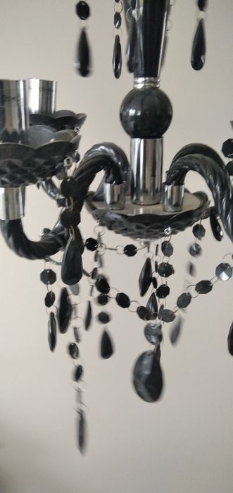 Czarny żyrandol kryształki