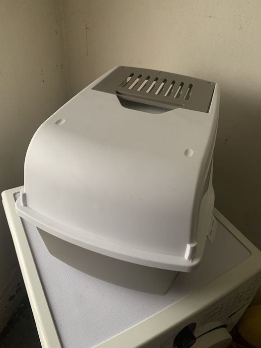 Caixa areia gato usada