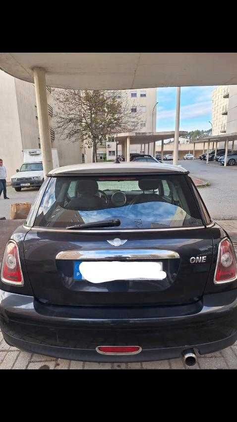 Mini Cooper One — 4.100€
