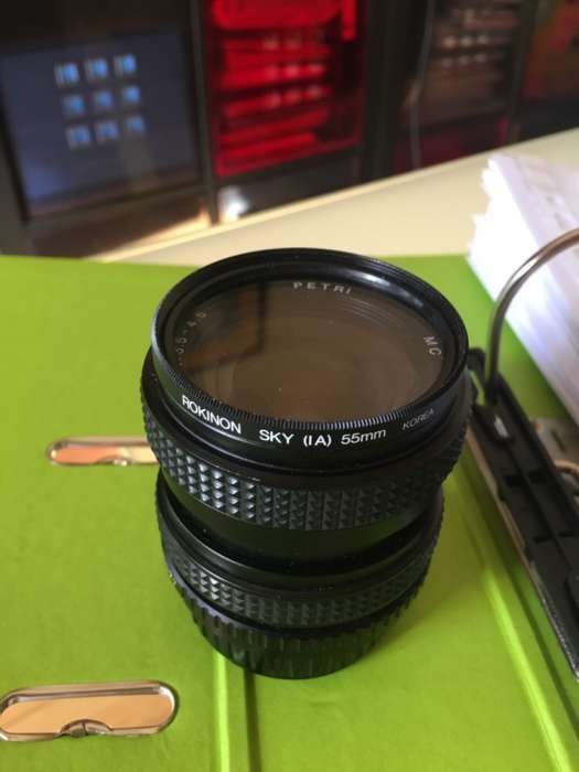 Objetiva Petri 50 mm totalmente manual com filtro Rokinon