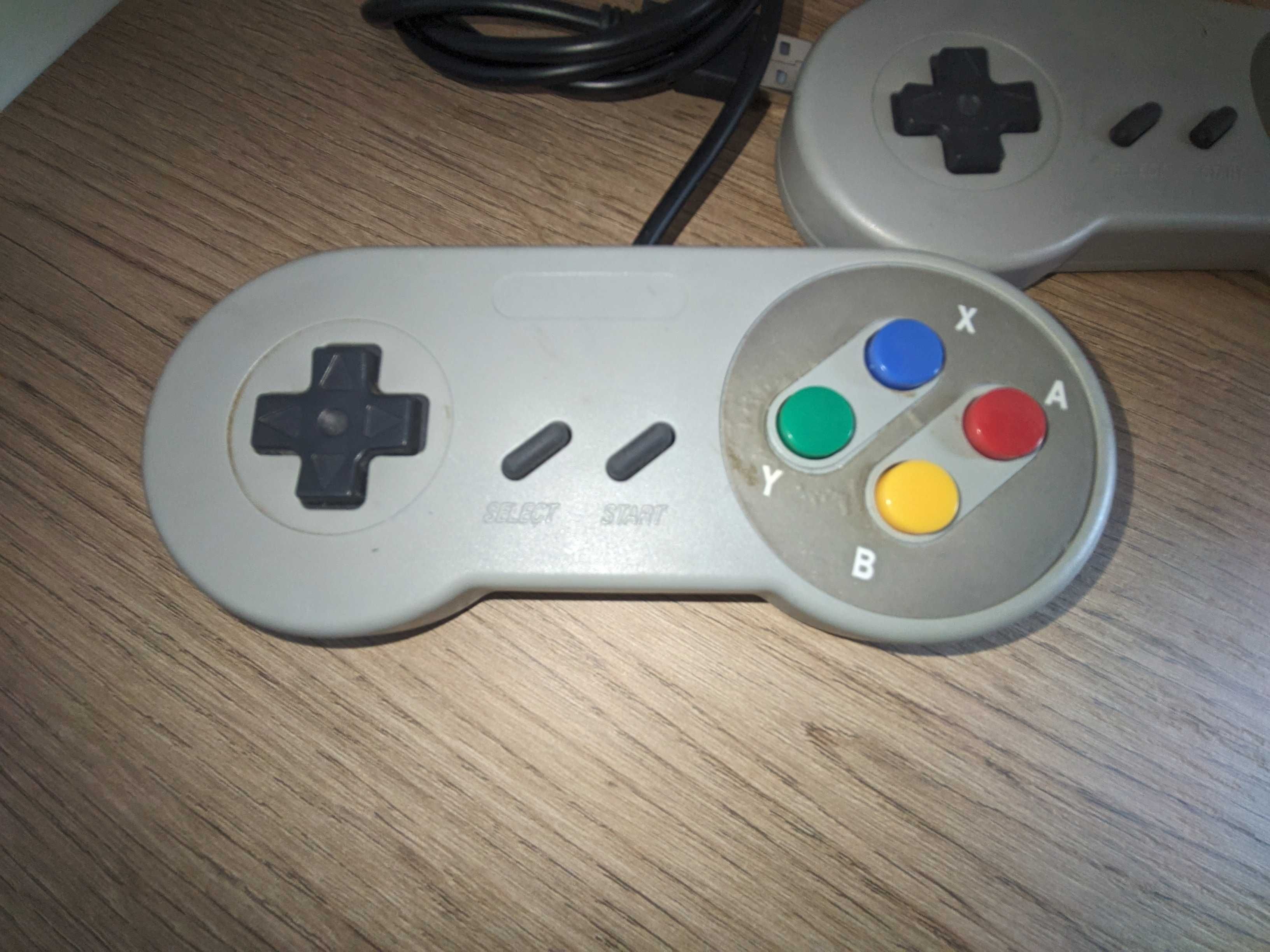 Par de comandos USB retro - tipo Nintendo - como novo