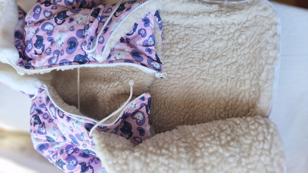 Дитячий зимовий комбінезон 0-1.5 року та ботинки