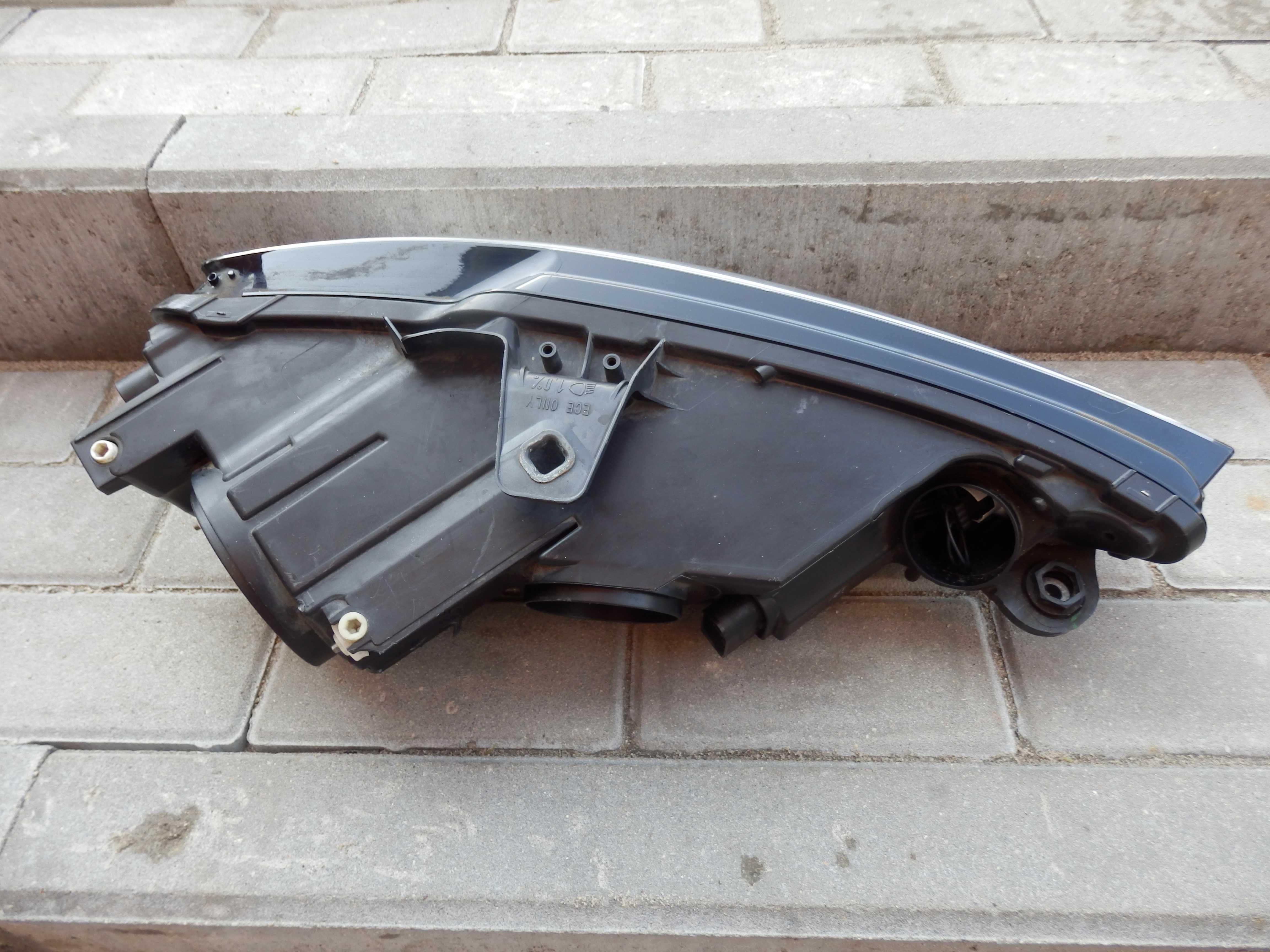 Audi A3 8V Lampa Lewa Przód Zwykła H7 H15  EU