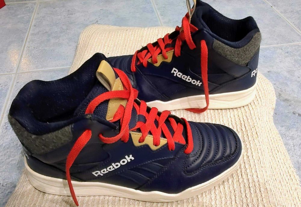 Buty młodzieżowe Reebok 
Sneakersy Royal - stan Bardzo Dobry
