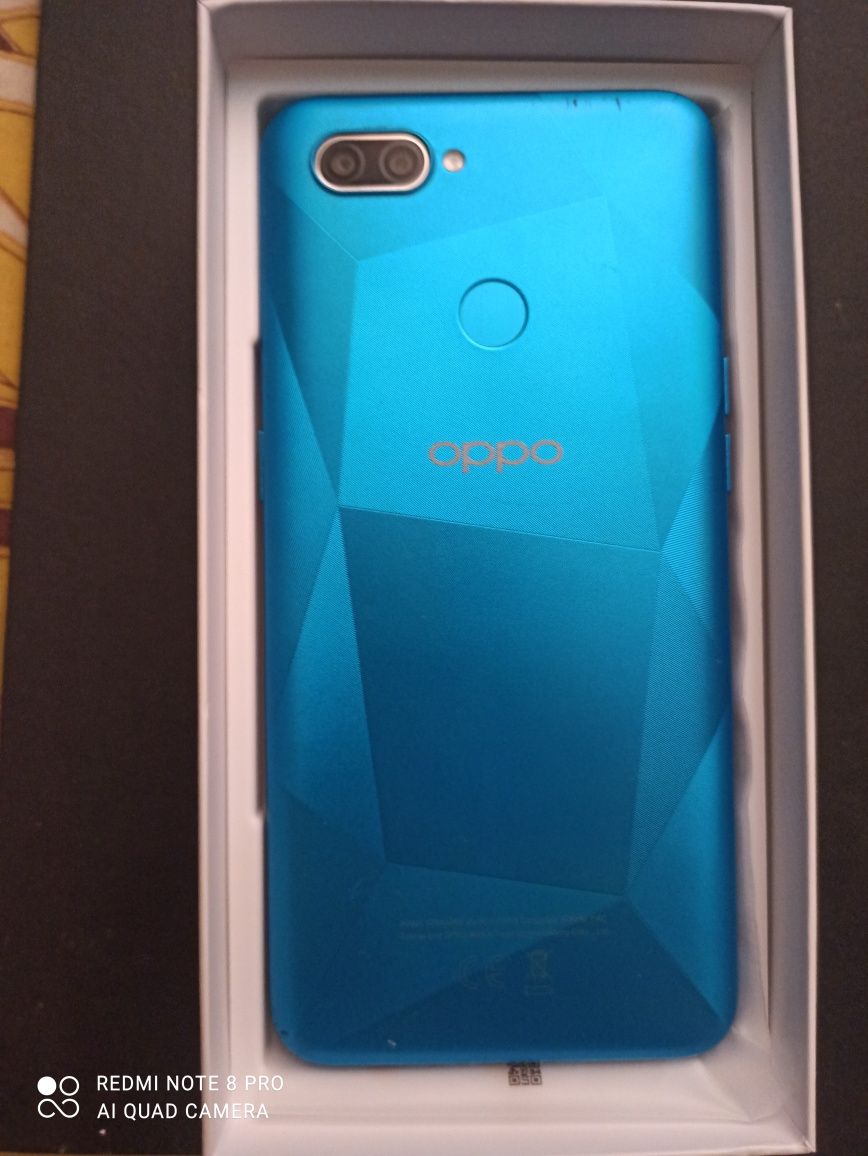 Смартфон OPPO A12