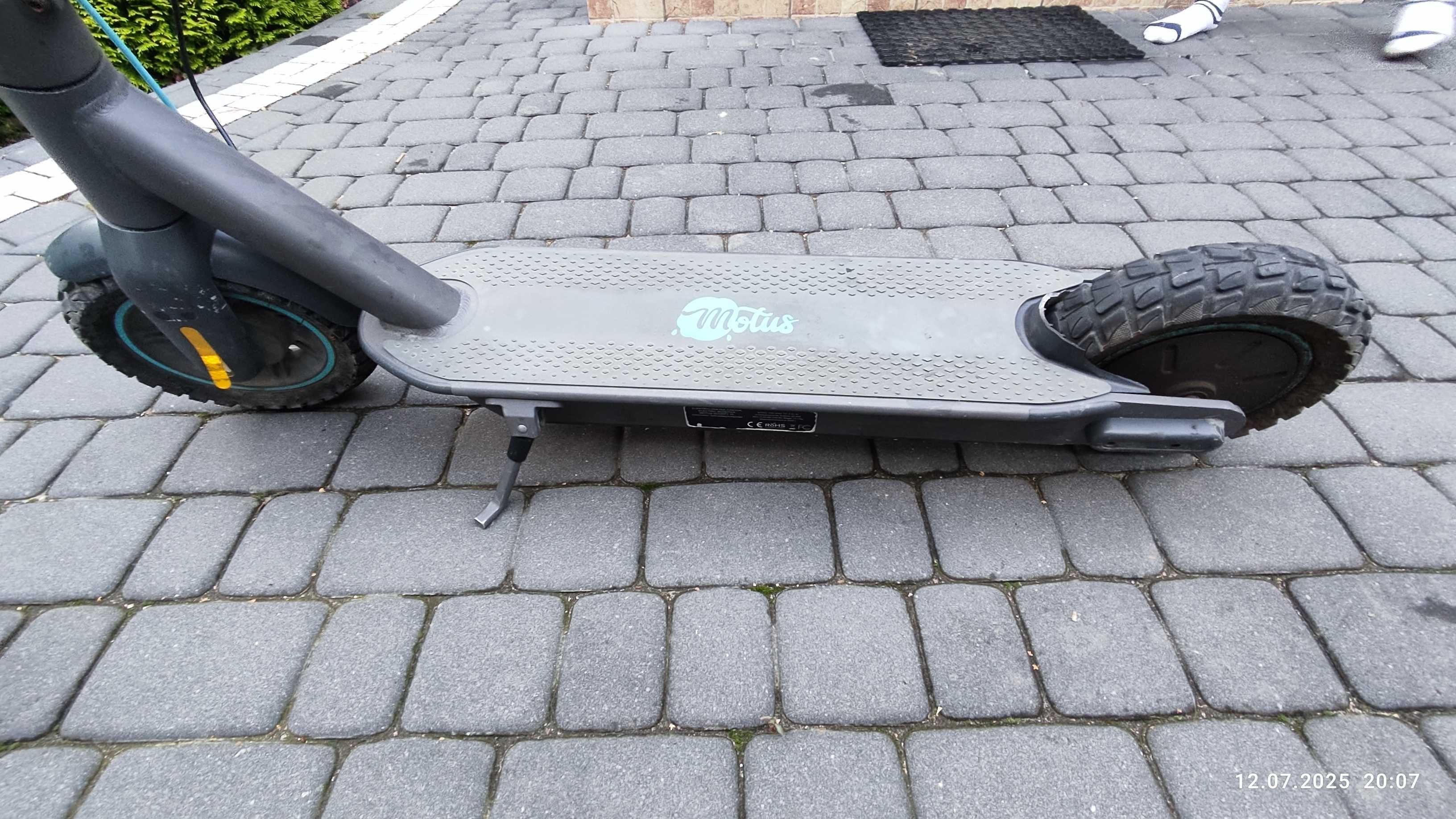 Hulajnoga motus scooty 10