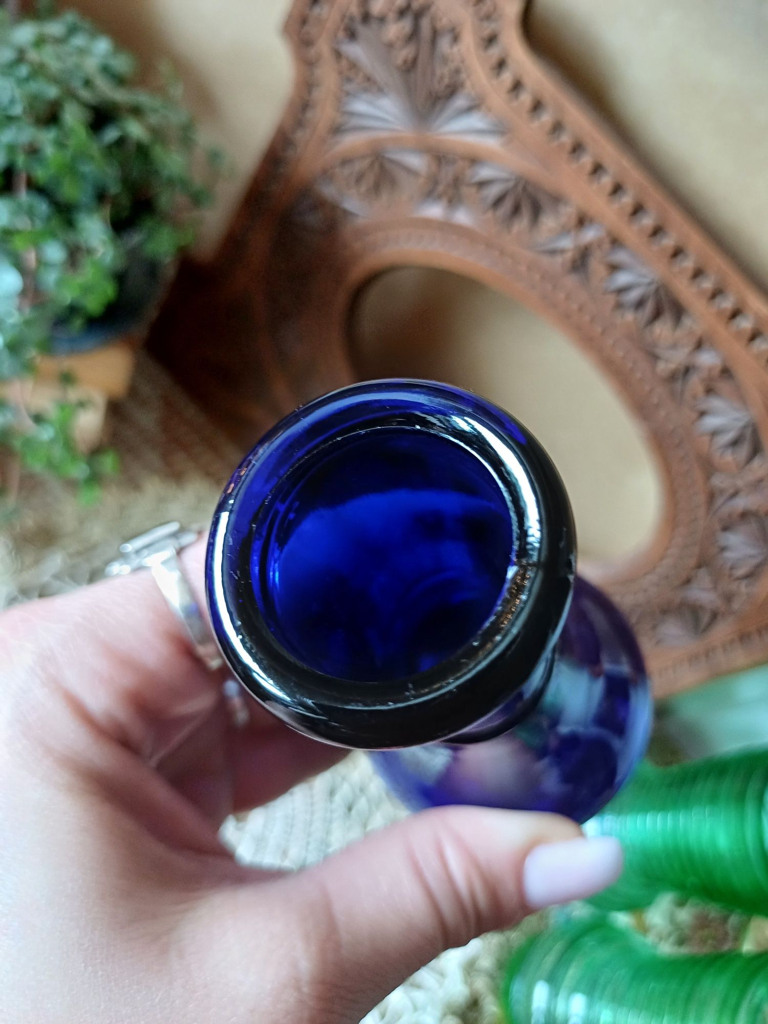 Kobaltowy wazonik mały stare szkło szklany flakonik wazon