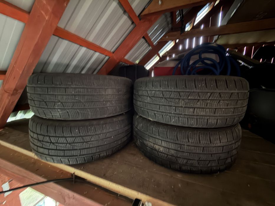 Opony zimowe Zeetex Ice Plus 215/55/R17