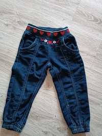 Używane spodnie jeansowe rozmiar 86