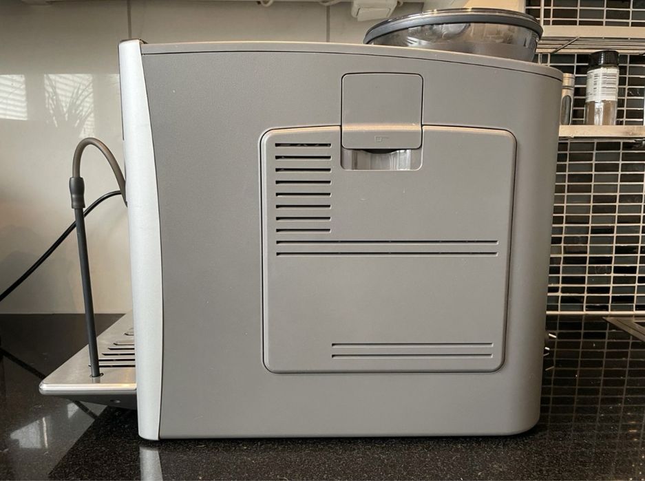 Кофемашина Siemens EQ 6 cappucinno siries 300