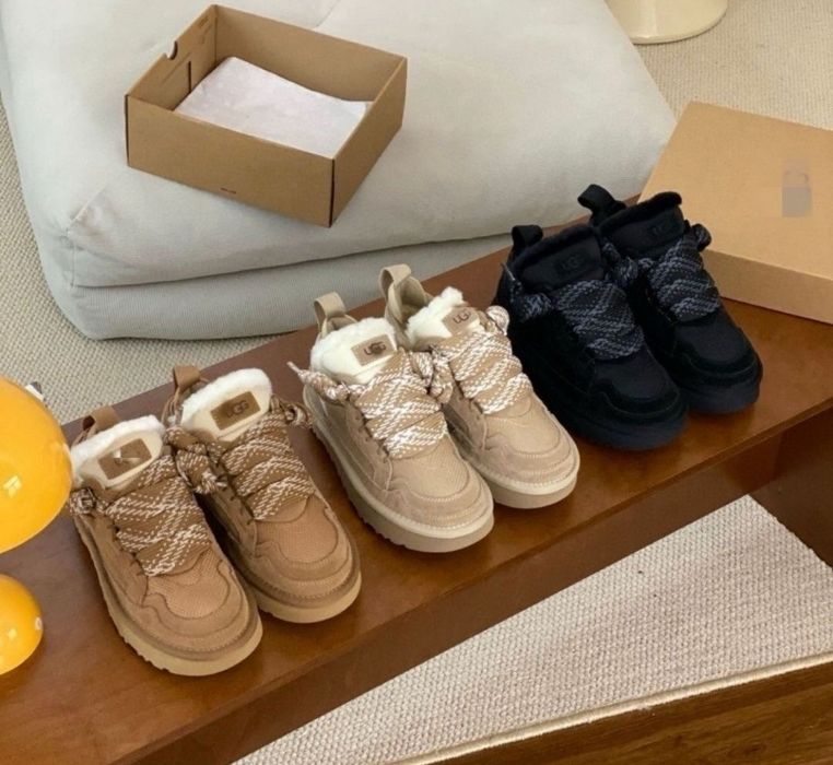 Жіночі кросівки UGG