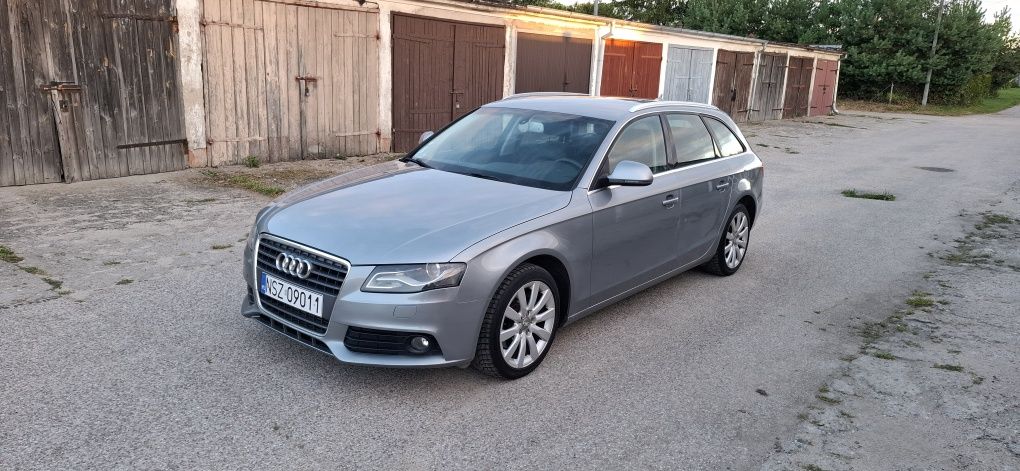 Audi A4 B8 2.0 TDi kombi skóry bixenon