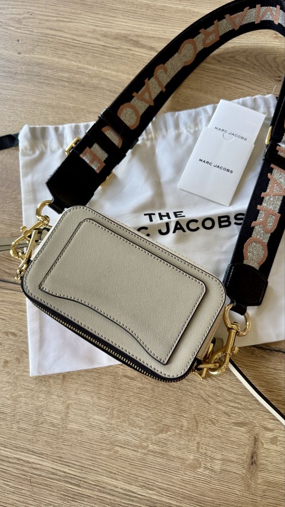 Marc Jacobs Snapshot