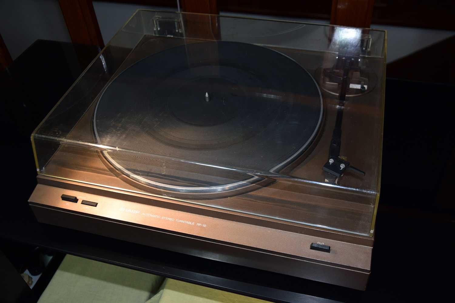 Gira Discos Sharp