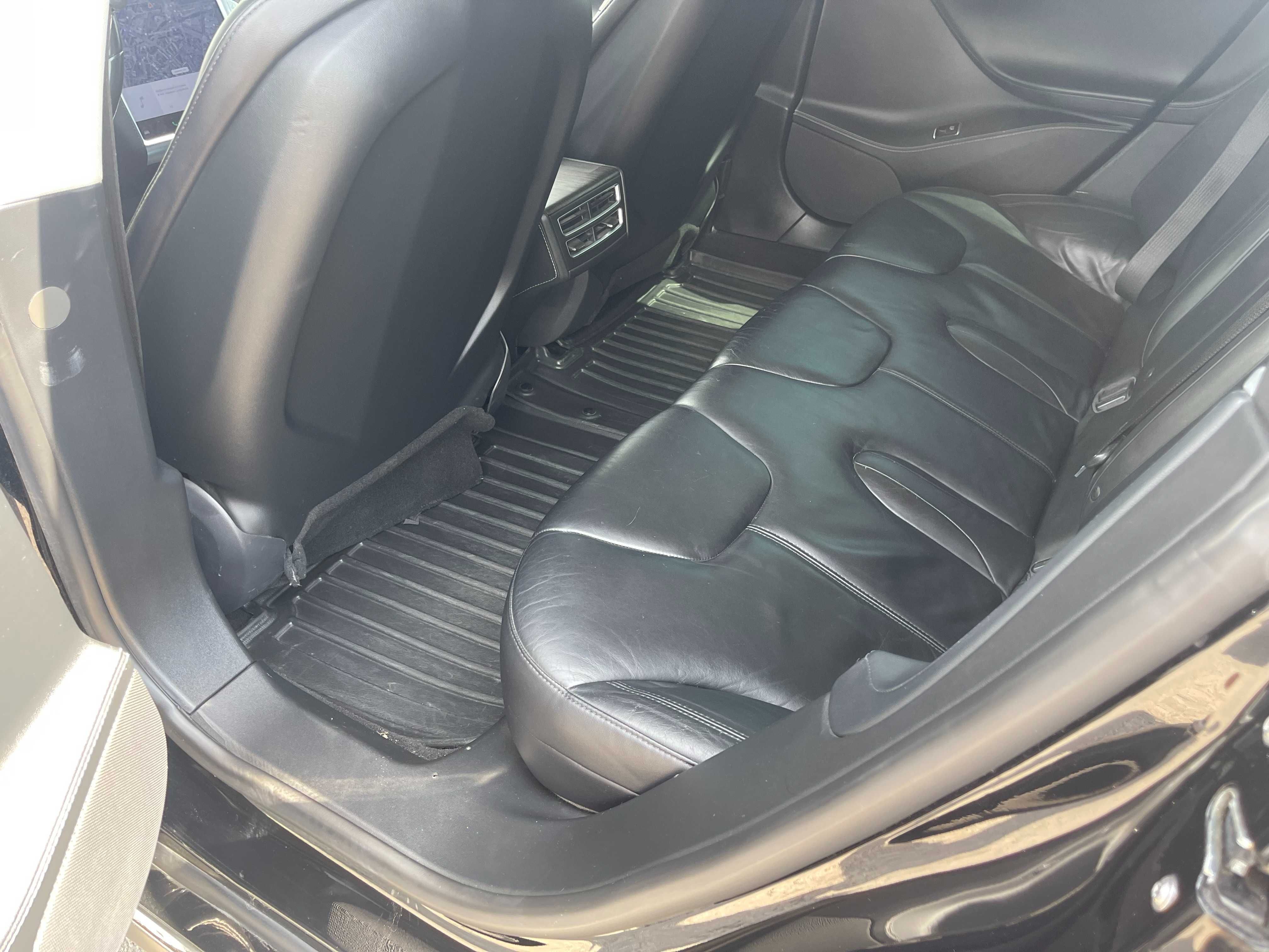 Продам Tesla S 2014 рік