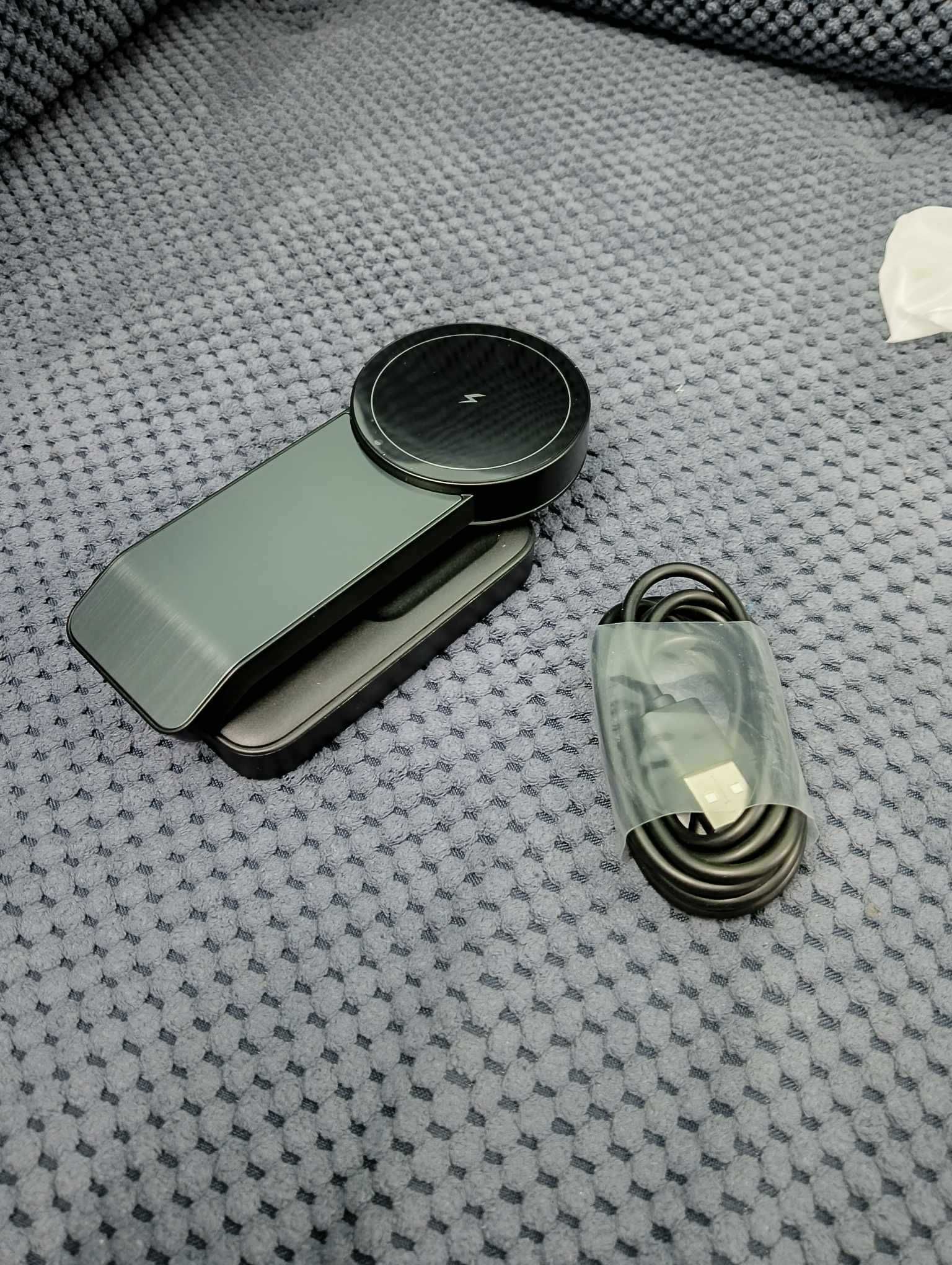 Stacja Ładowania 3 w 1 IPhone iWatch AirPods
