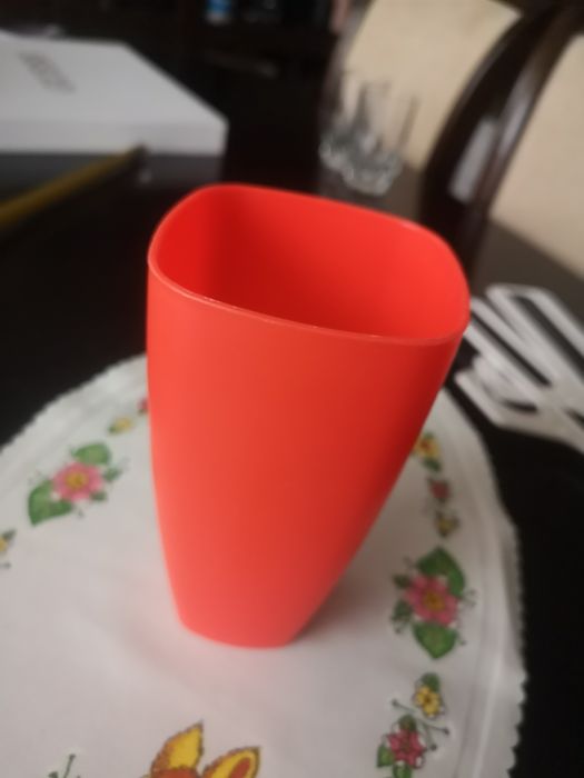 Kubek neonowy, plastikowy nowy