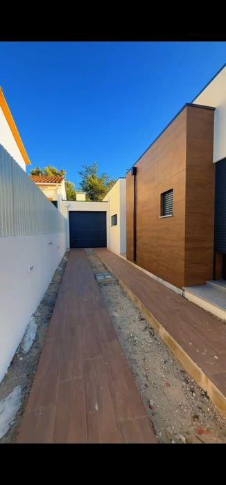 Moradia T4 nova Térrea Isolada Azeitão