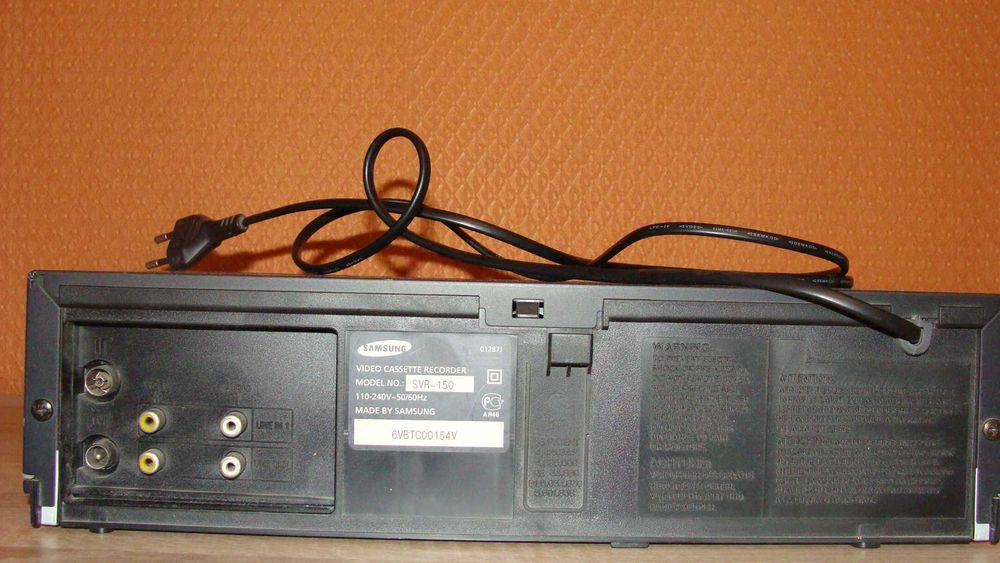 Відеомагнітофон  SAMSUNG SVR-150