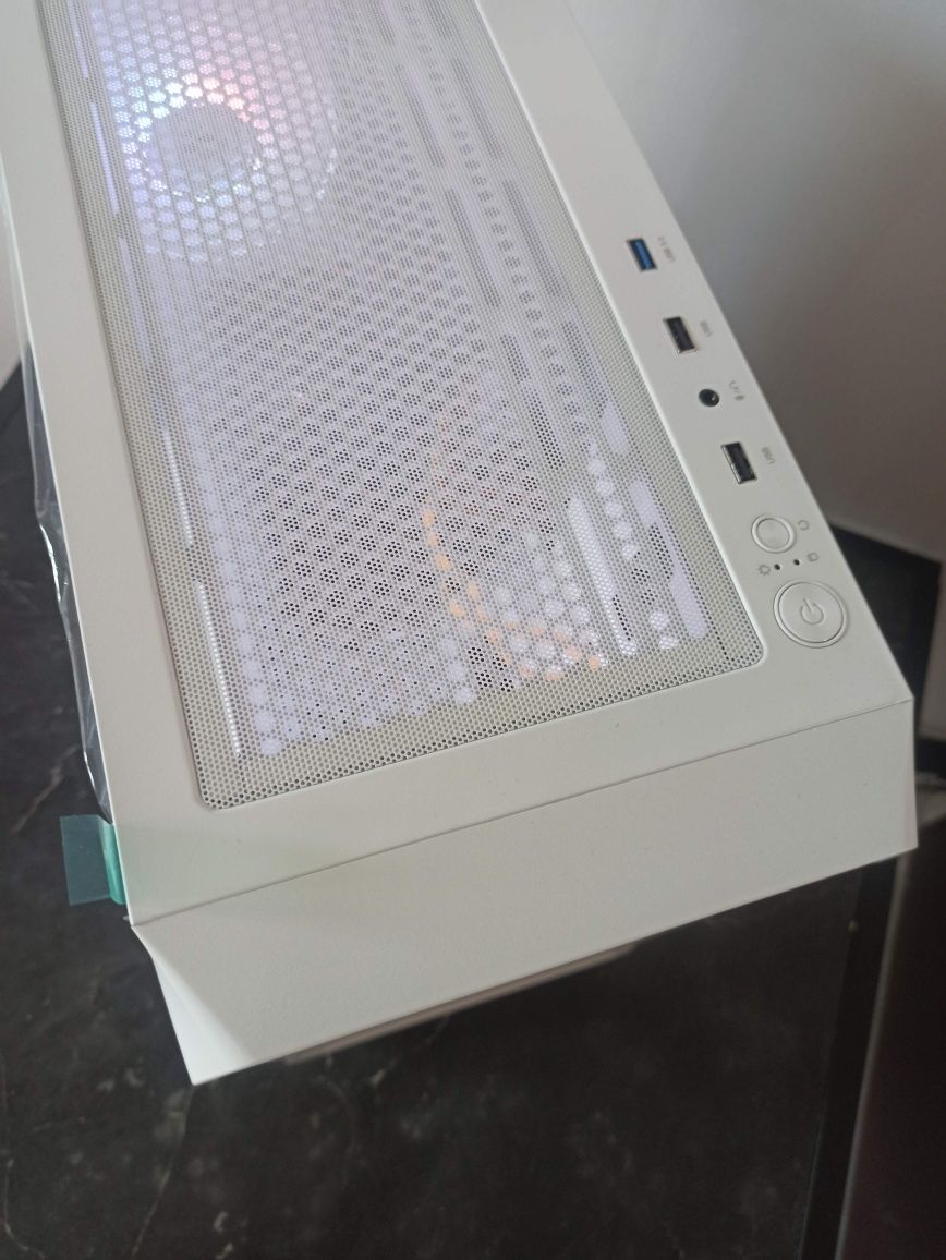 Komputer Gamingowy i5 3,40GHz | GTX 1060 | 12GB RAM | SSD | RGB