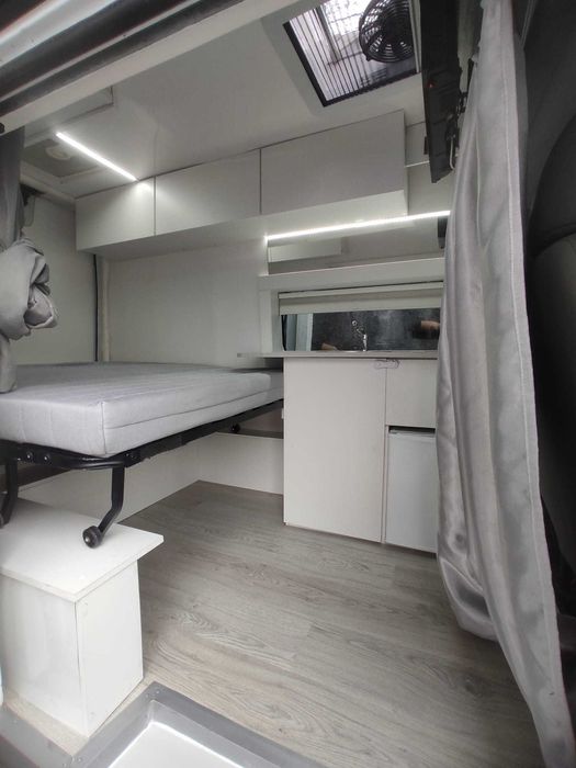 Renault Trafic - Campervan- Especial Dormitório
