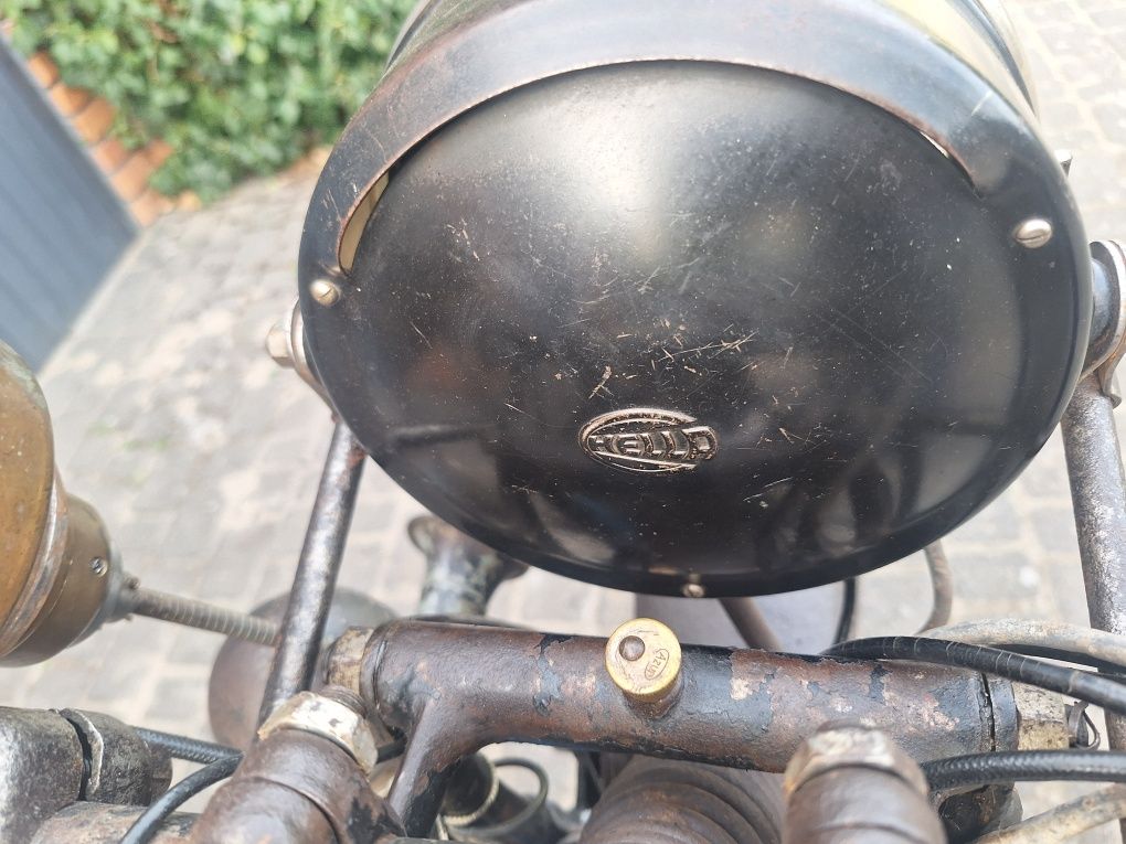 Dkw E300 zarejestrowana jeżdżąca