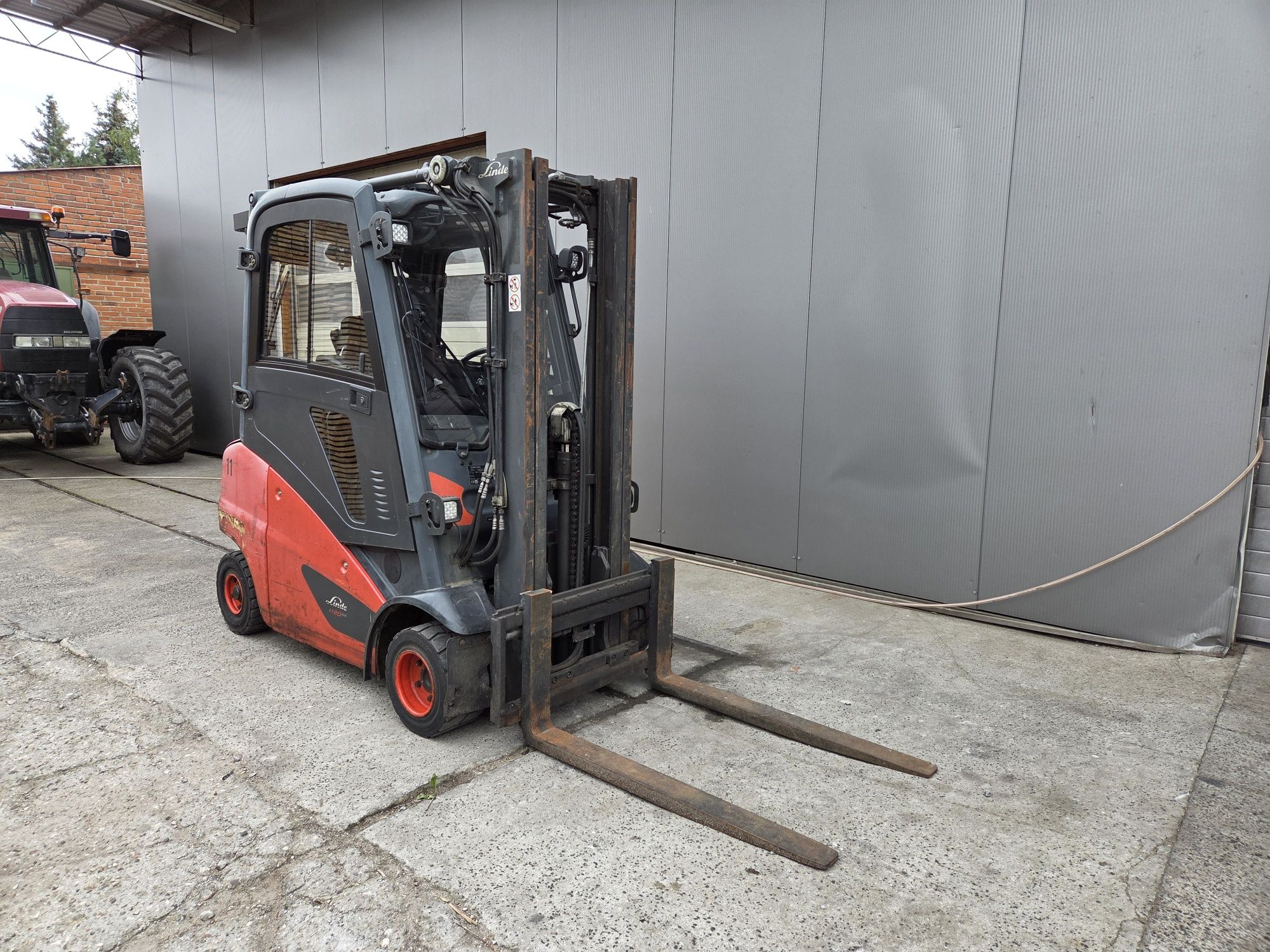 Wózek widlowy Linde H20T-01  Rok 2016, Triplex 4.62 m, Kabina, Przesuw