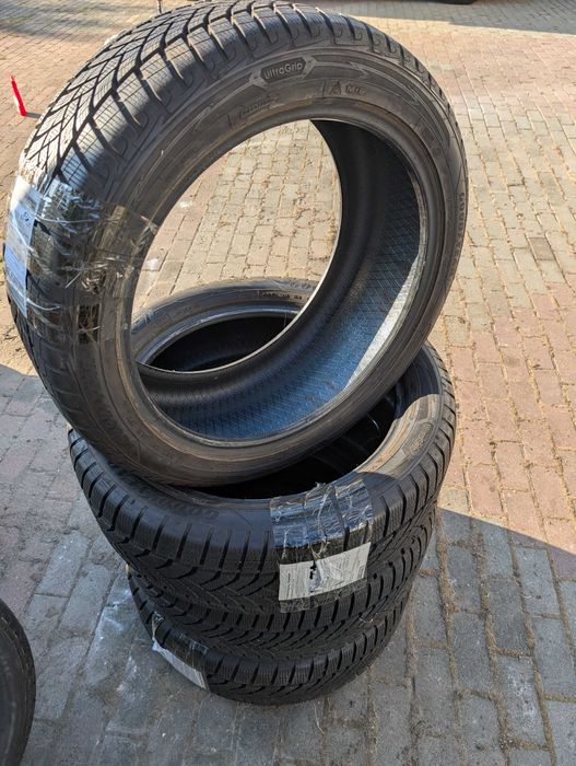 2x Opony 255/45R20 Goodyear UltraGrip Performance+ 22rok