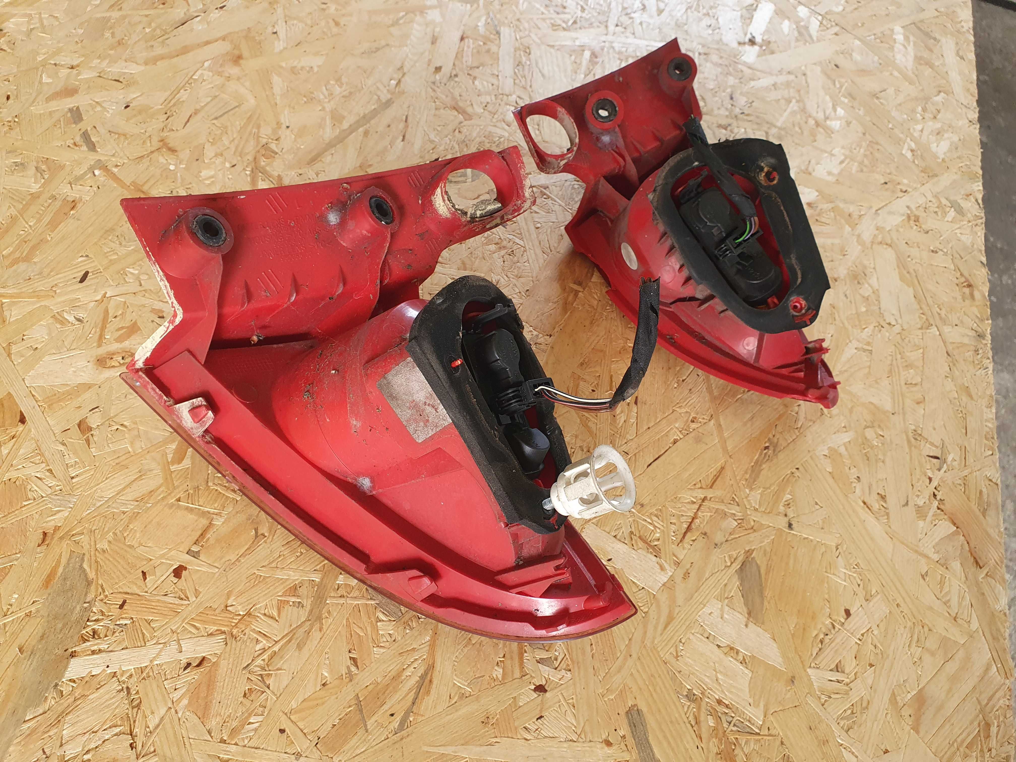 Lampa lampy tylne Seat Leon 2 II wkład