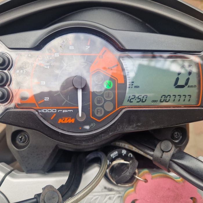 KTM SM 690 (dziobak)