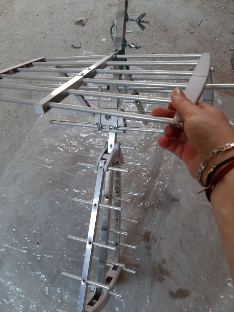 Antena DVBT Technicombo T3000 ze wzmacniaczem I filtrem LTE
