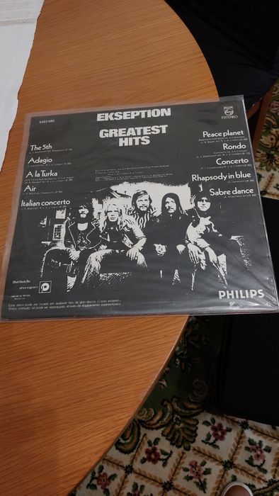 3 álbuns de vinil em muito bom estado de conservação.