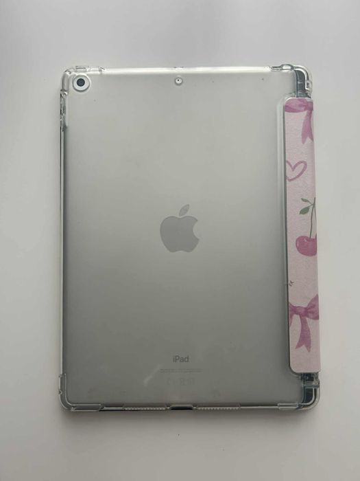 Sprzedam iPad 2020 (8. generacja) 32 GB WiFi  z Apple Pencil 1 gen.