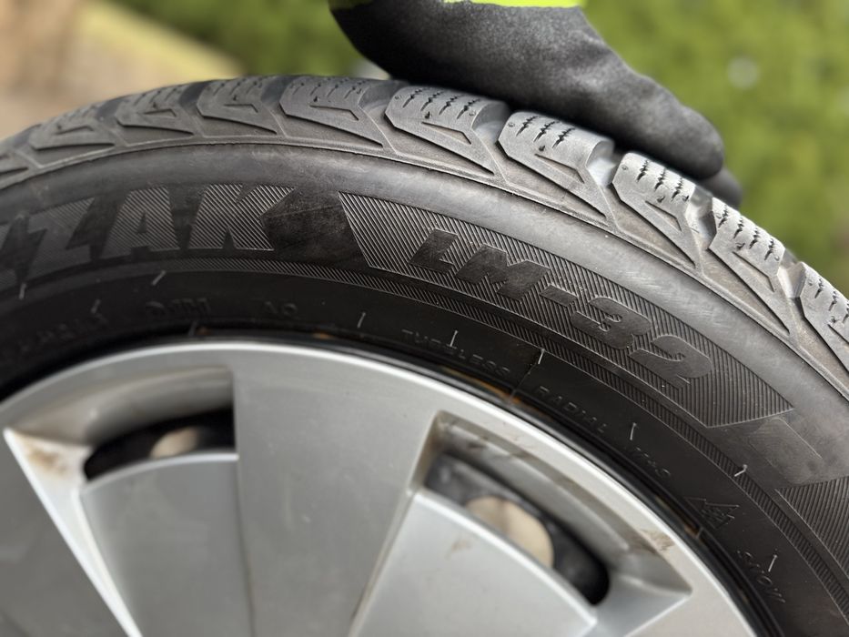 2 зимові шини 205/55 р16 Bridgestone Blizzak LM-32 з Німмечтни резина