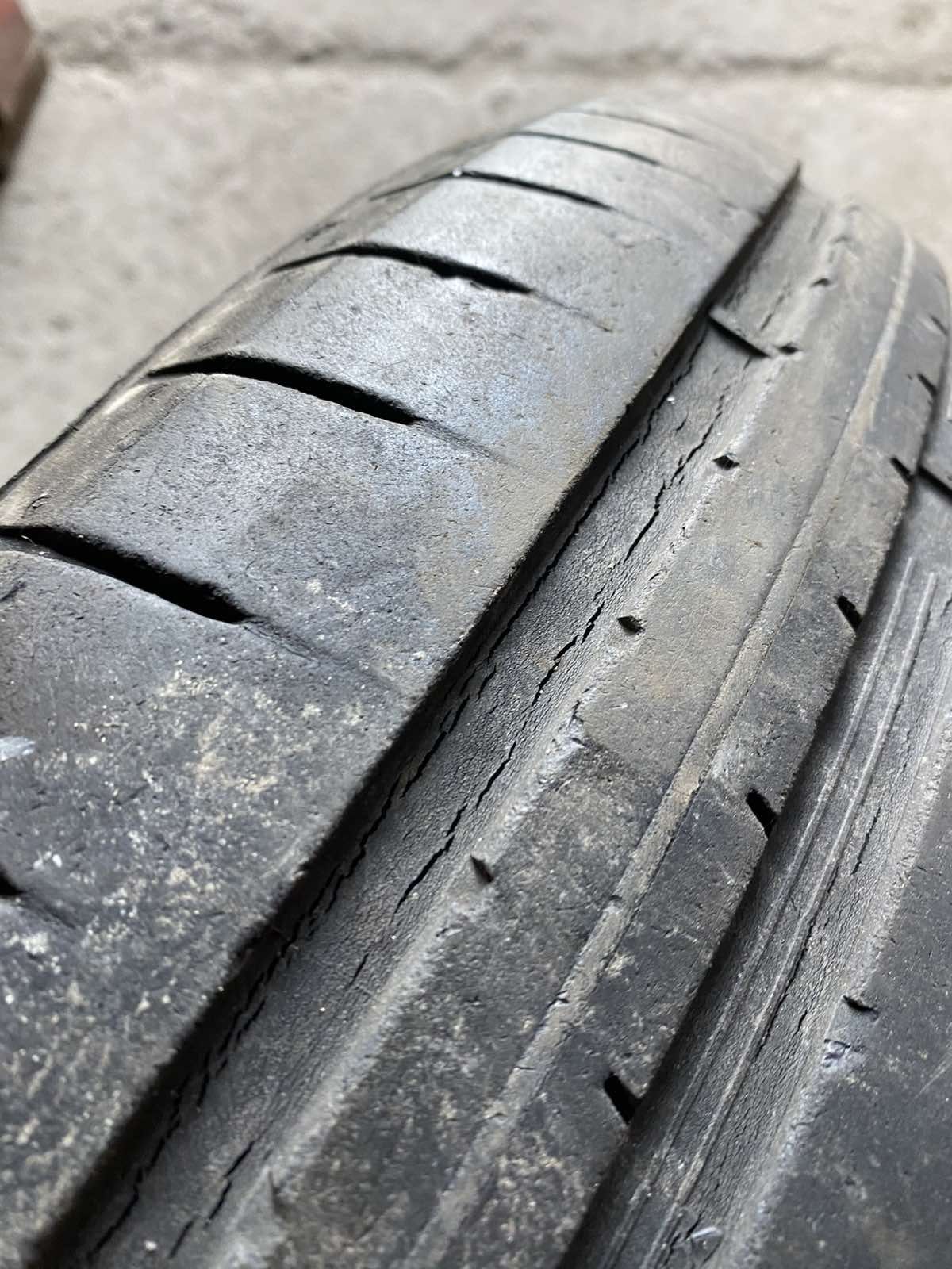 235.45.17 Dunlop 2шт лето БУ склад шины резина из Европы 45 R17 Харько