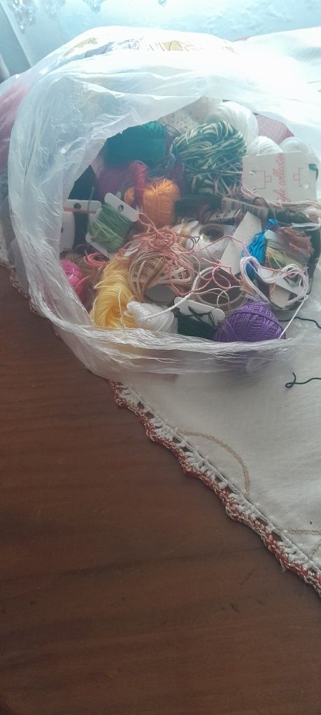 Golas brancas com linha número 12