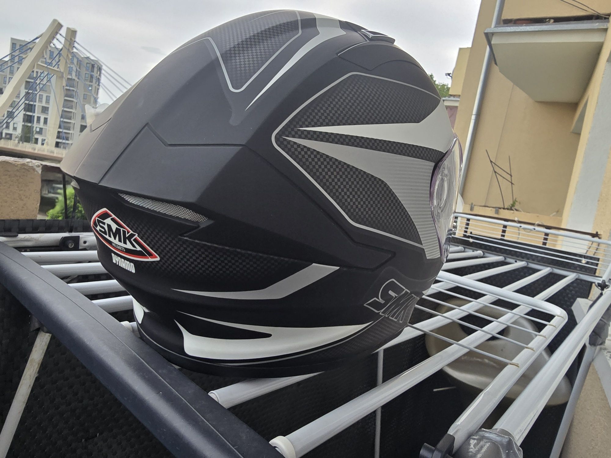 Kask motocyklowy rozmiar M integralny SMK Stellar motor