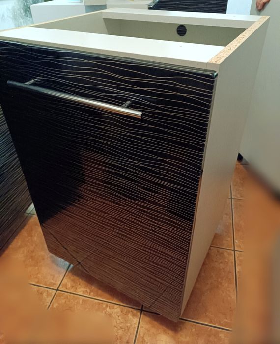 Kuchnie modułowa 4 letnia jak nowa.