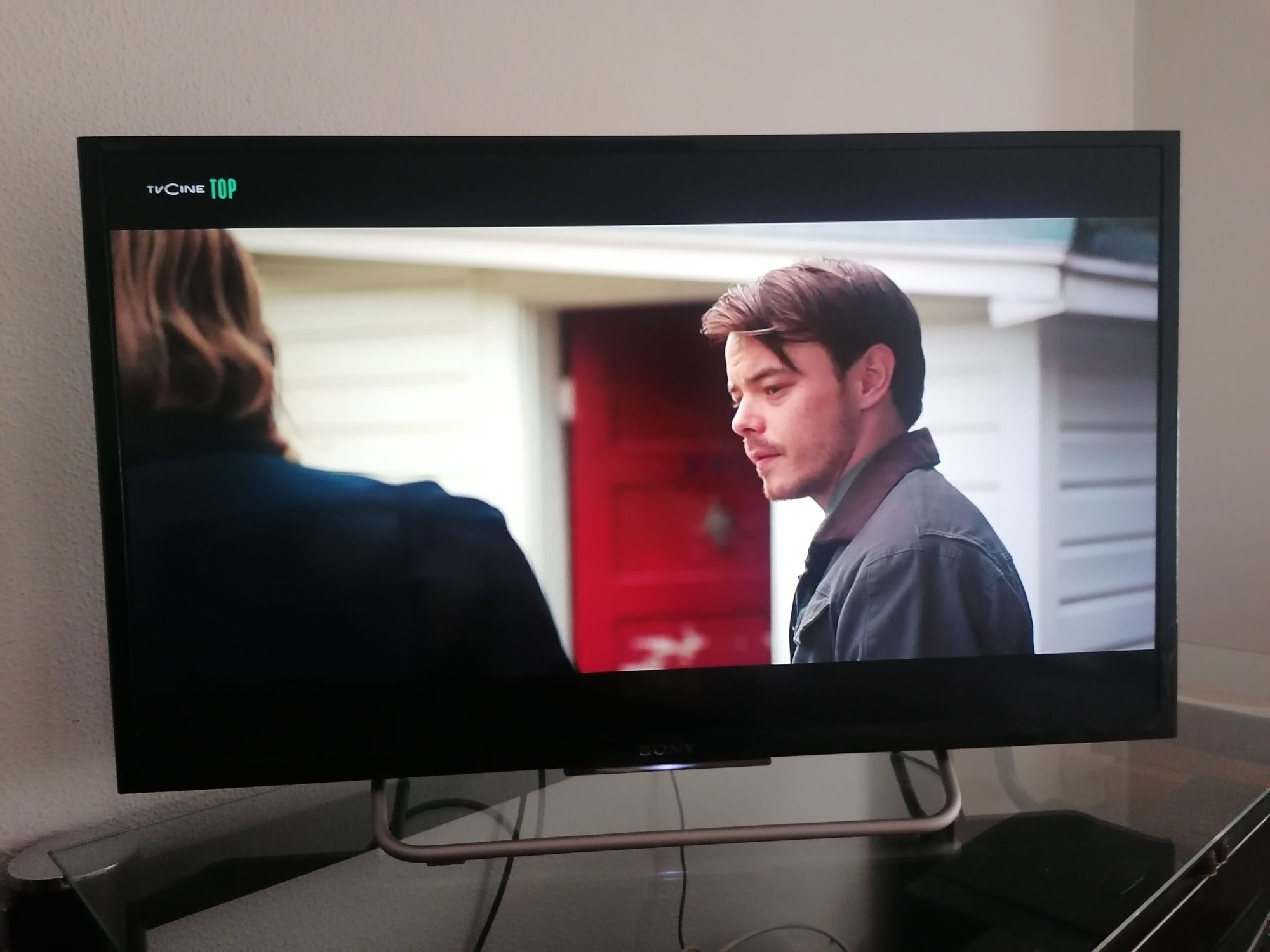 Sony Bravia,smart tv FULL HD,Slim,32",moldura fina, impecável.