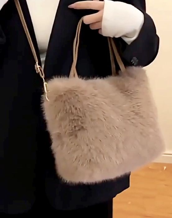 Nowa futrzana torebka listonoszka ciemny beż futerko kawa