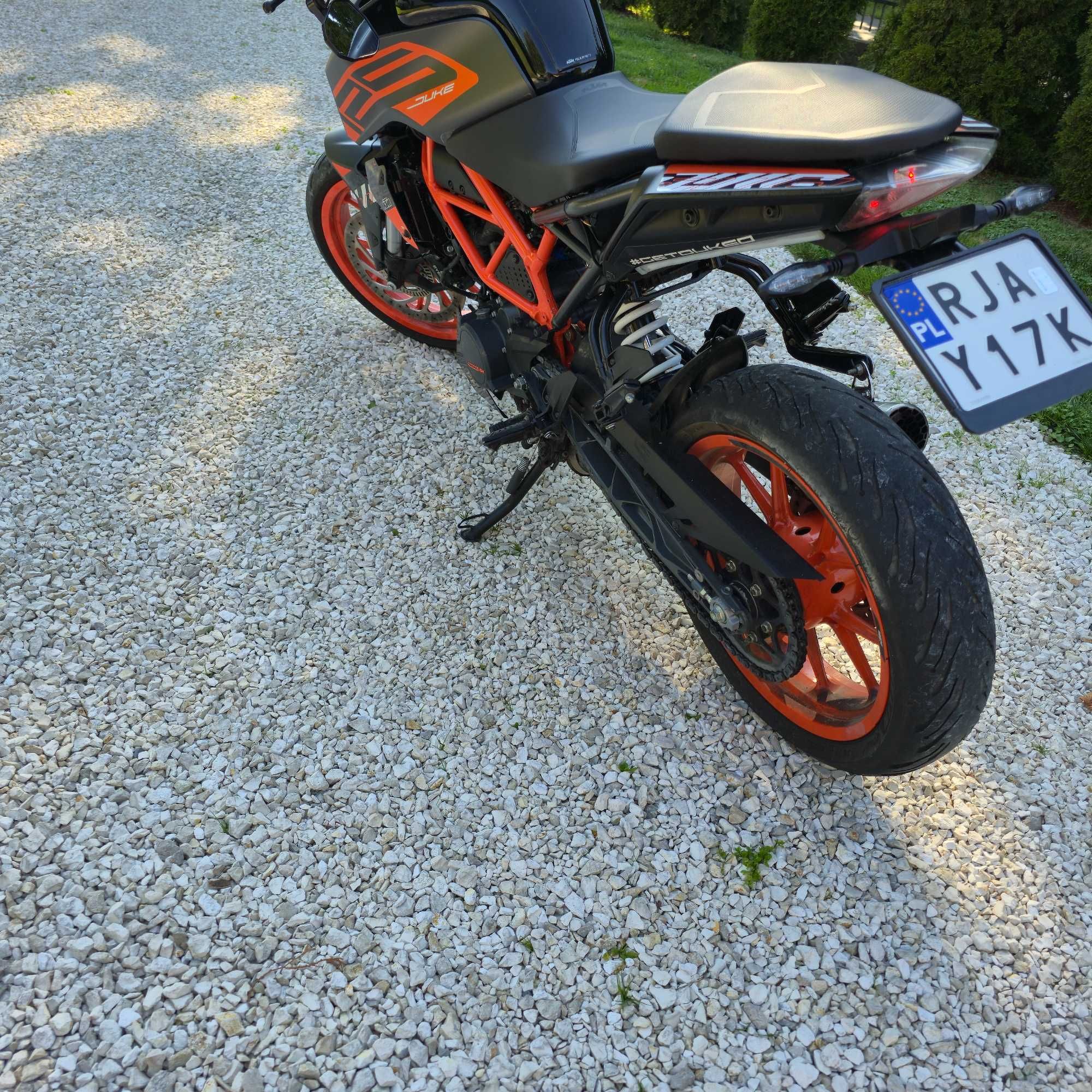 KTM Duke 125 Rok 2021