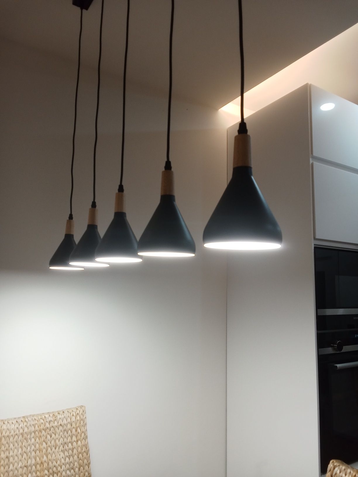 Candeeiro suspenso 5 leds