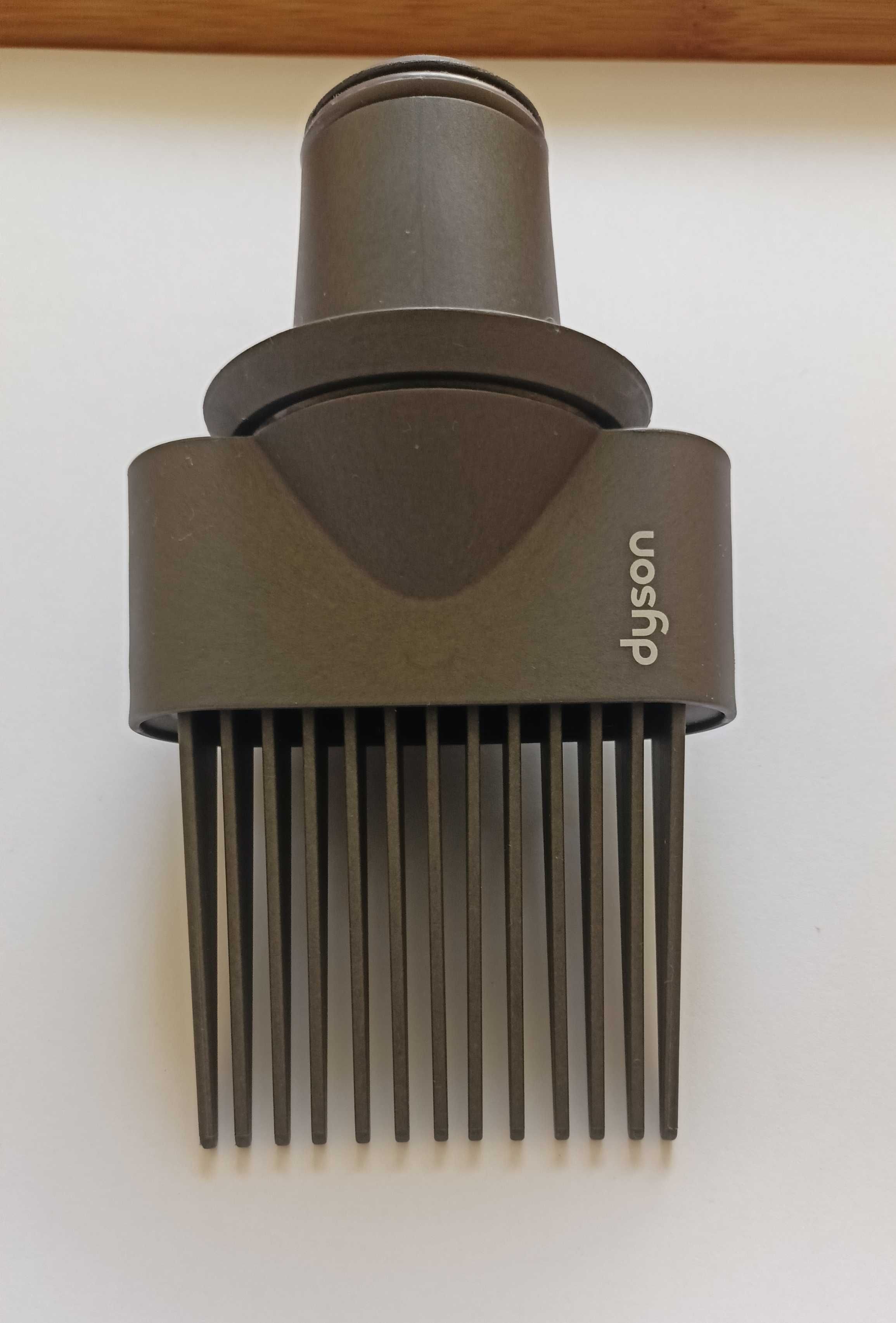 Насадка гребінець для фена  Dyson