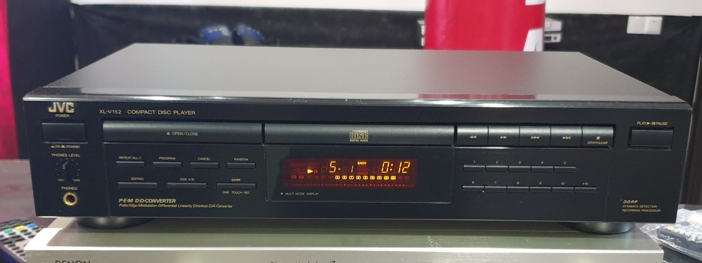 CD програвач JVC xl-v152