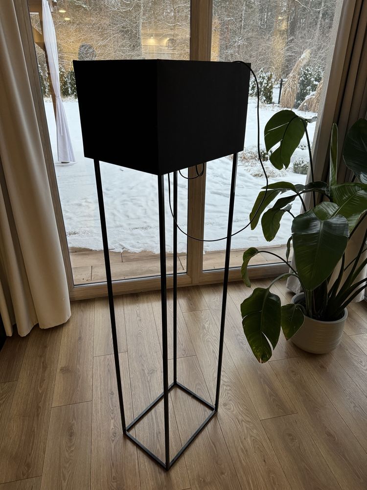 Lampa podłogowa czarna loftowa 150cm