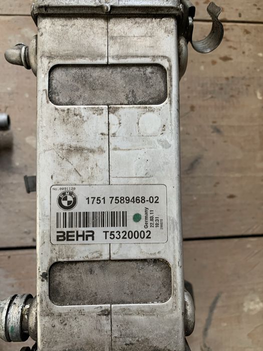 Радіатор bmw S63b44 інтеркуллер 758946802 758946902