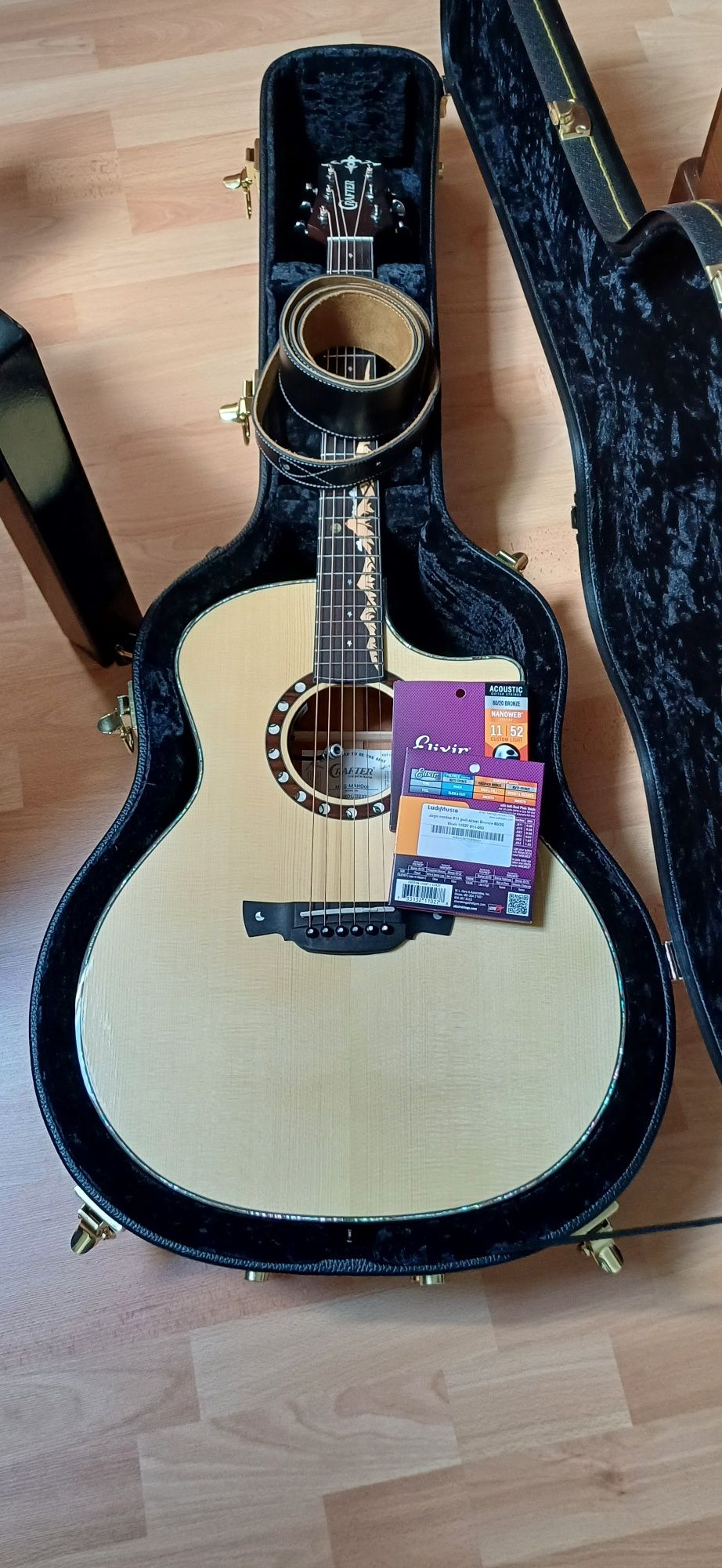 GUITARRA CRAFTER MLG MAHO  CE s marcas  uso  imaculada valor 900 €